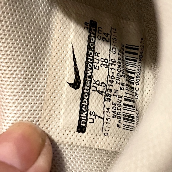 Nike Cheer Unite Shoes - Picture 2 of 3